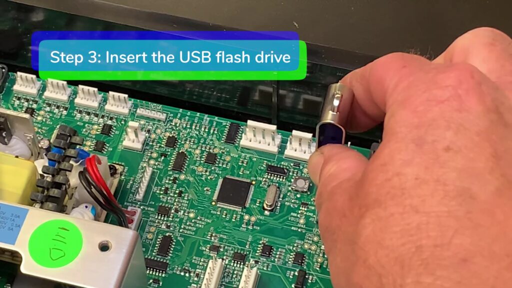 Step 3. Insert USB Flash drive-